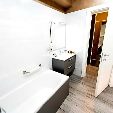 White Tower - Nord Appartement