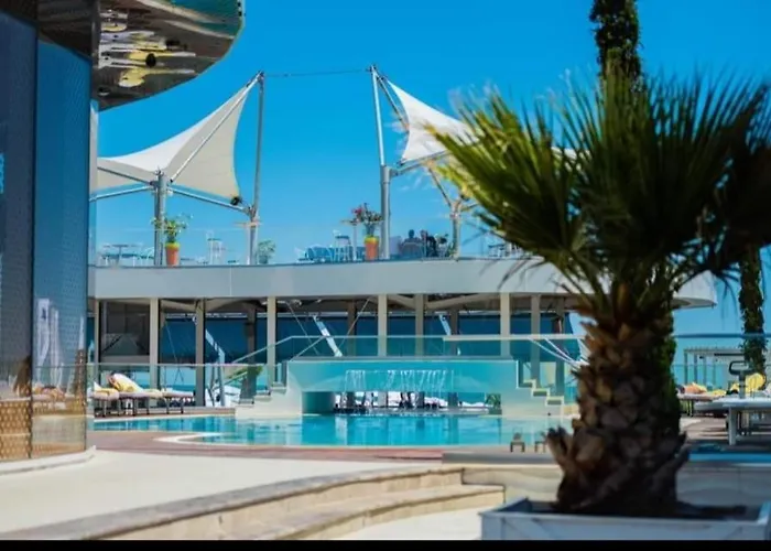 White Tower - Nord Mamaia